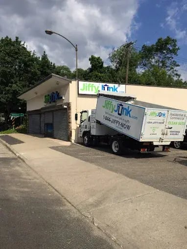 Jiffy Junk professional full yard cleanup and debris hauling in Kansas City